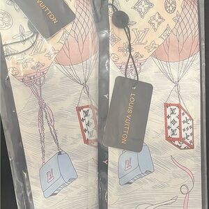 2 Louis Vuitton Pastel Balloon Print Scarf